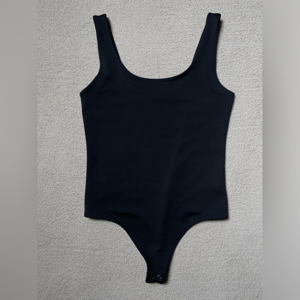 Express Body Contour Black Medium Sleeveless Tank Bodysuit